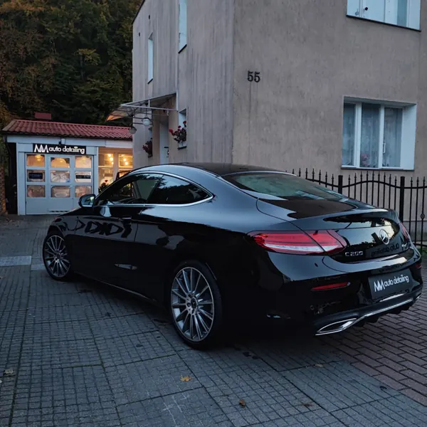 Mercedes C Coupé po korekcie lakieru i aplikacji powłoki ceramicznej (5)