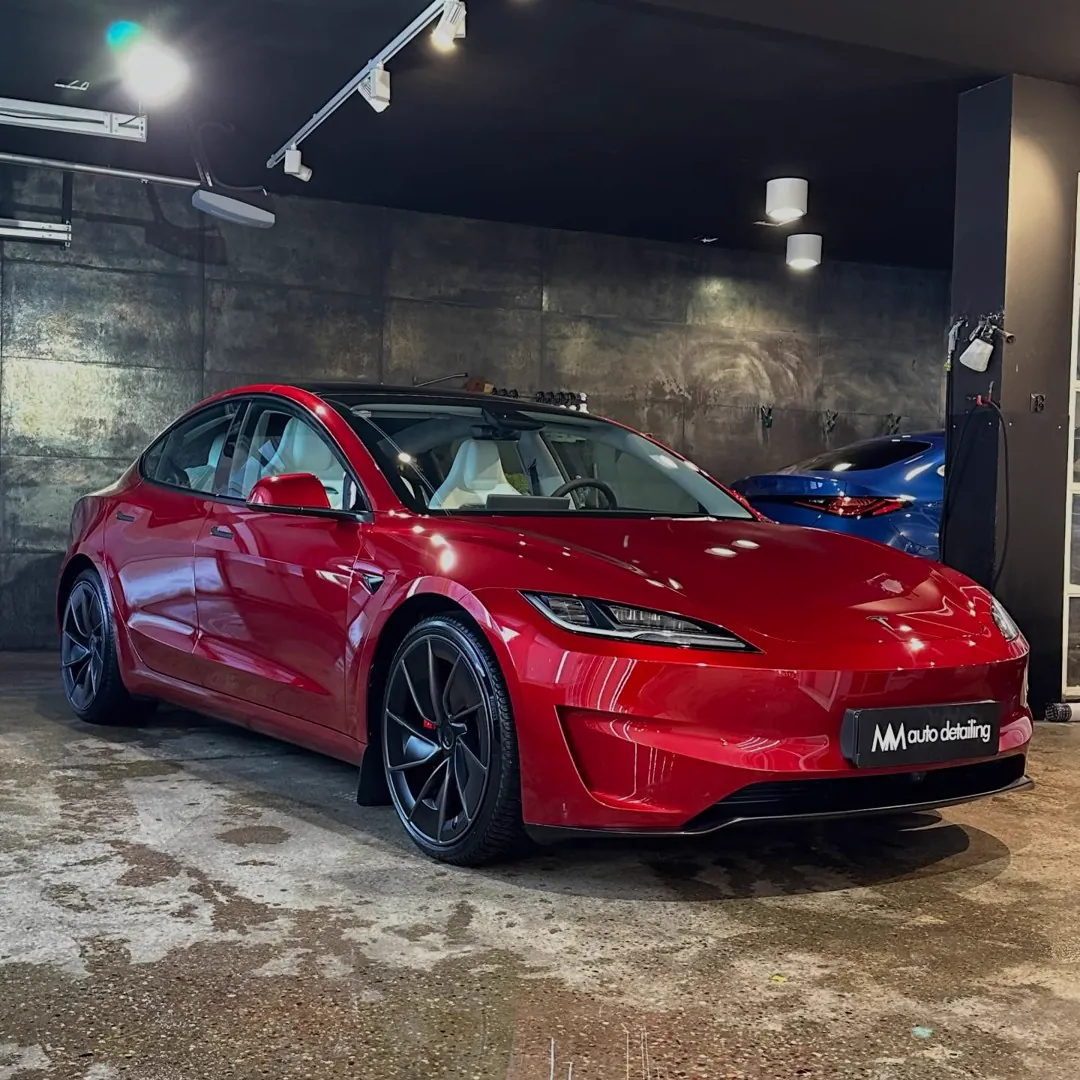 Tesla Model 3 Performance po aplikacji folii ochronnej PPF (1)